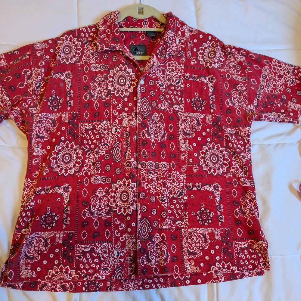 Red Bandana print camp style shirt -Liz Claiborne vintage